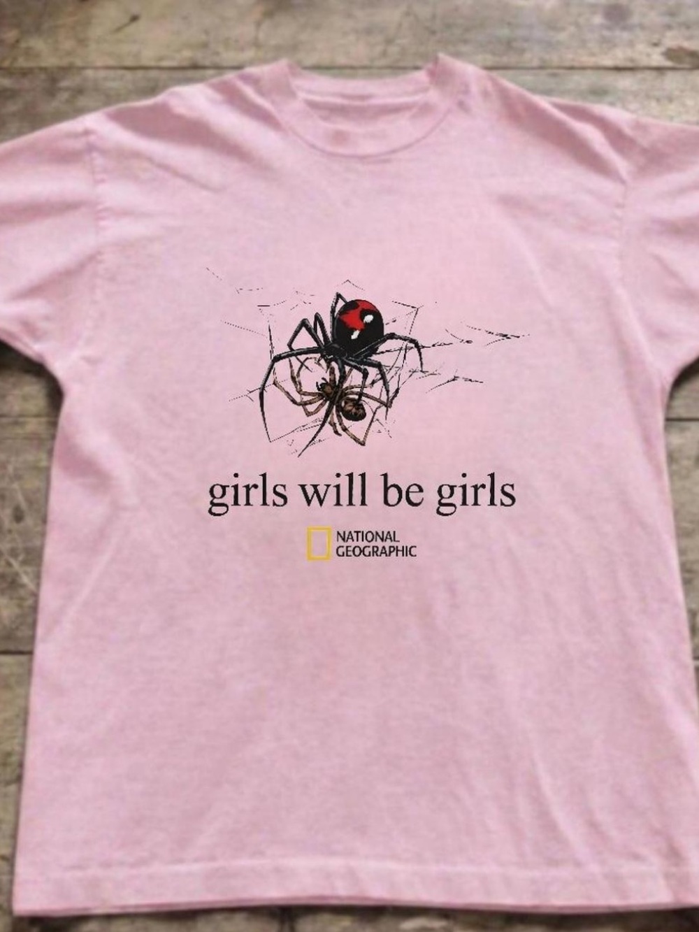 Gildan Pink Graphic Tee wi